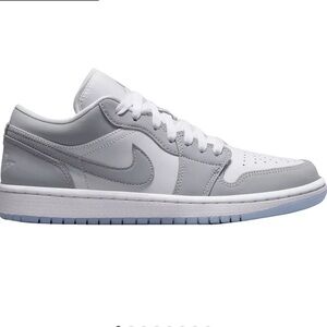 Women's Air Jordan 1 Low Sneakers - White/Wolf Grey/Aluminum